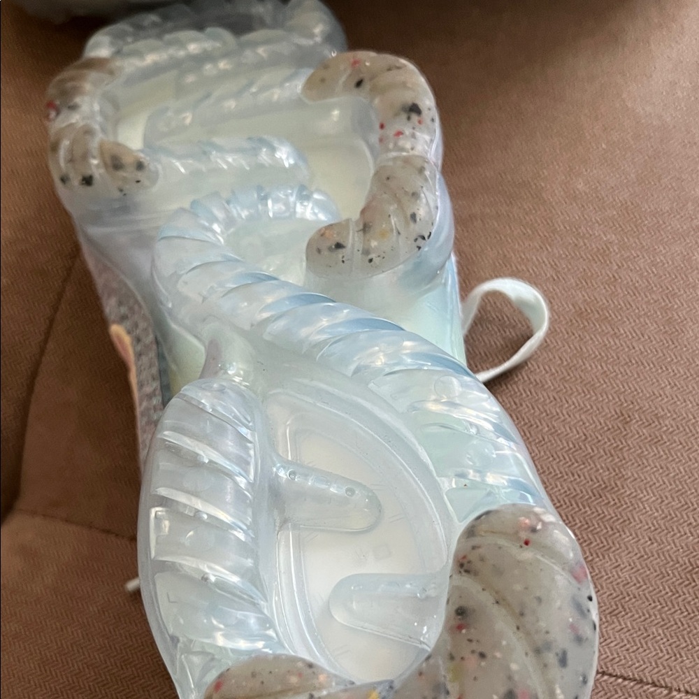 Nike VaporMax Flyknit Teal and Peach Athletic Shoes- like new! - Picture 6 of 6